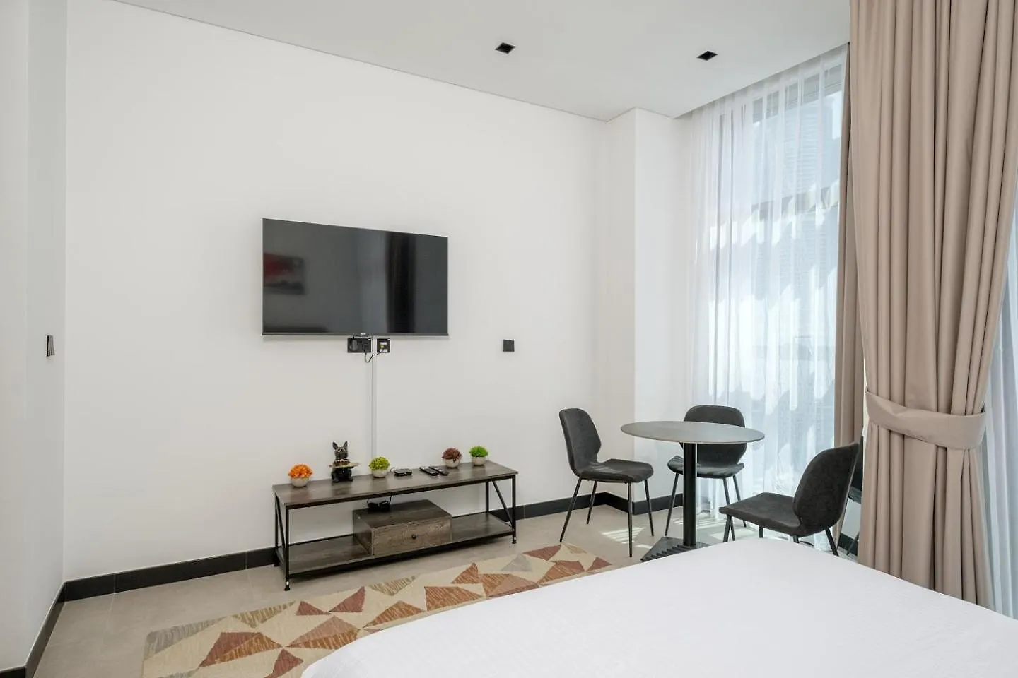 Gennaro'S Home At 15 Northside Business Bay Dubai Apartment